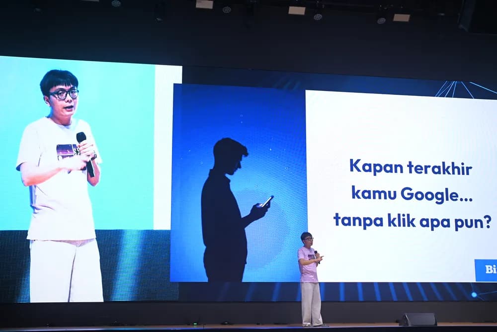 A session on how people now search without clicking at SCALECON Surabaya 2026